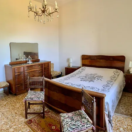 Diciotto Πανσιόν Poggibonsi